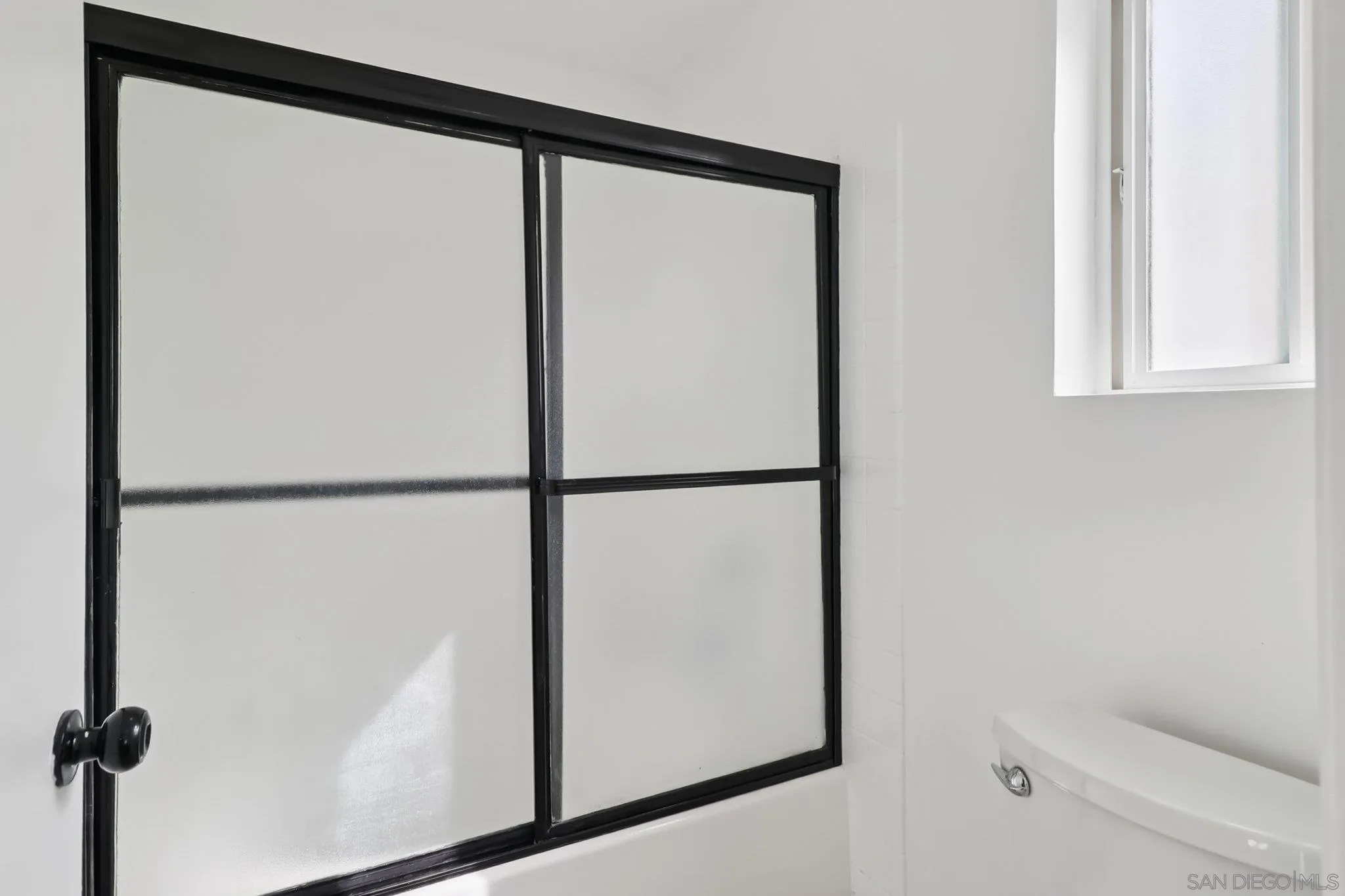 https://cdn.realtyfeed.com/cdn/127/260007615/d0f3bba761a97a6af8420f8a0fe1a655.webp
