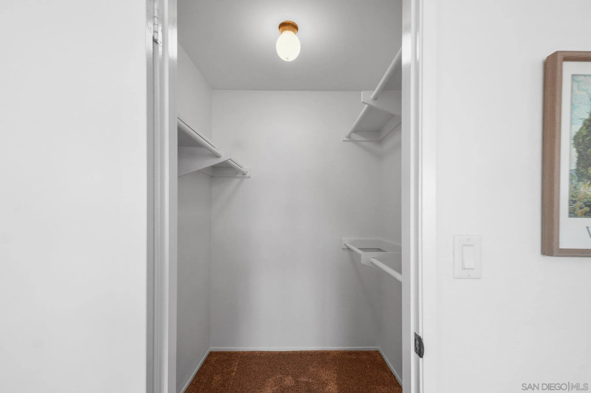 Photo #12: 260007616 Listing: Photo #12