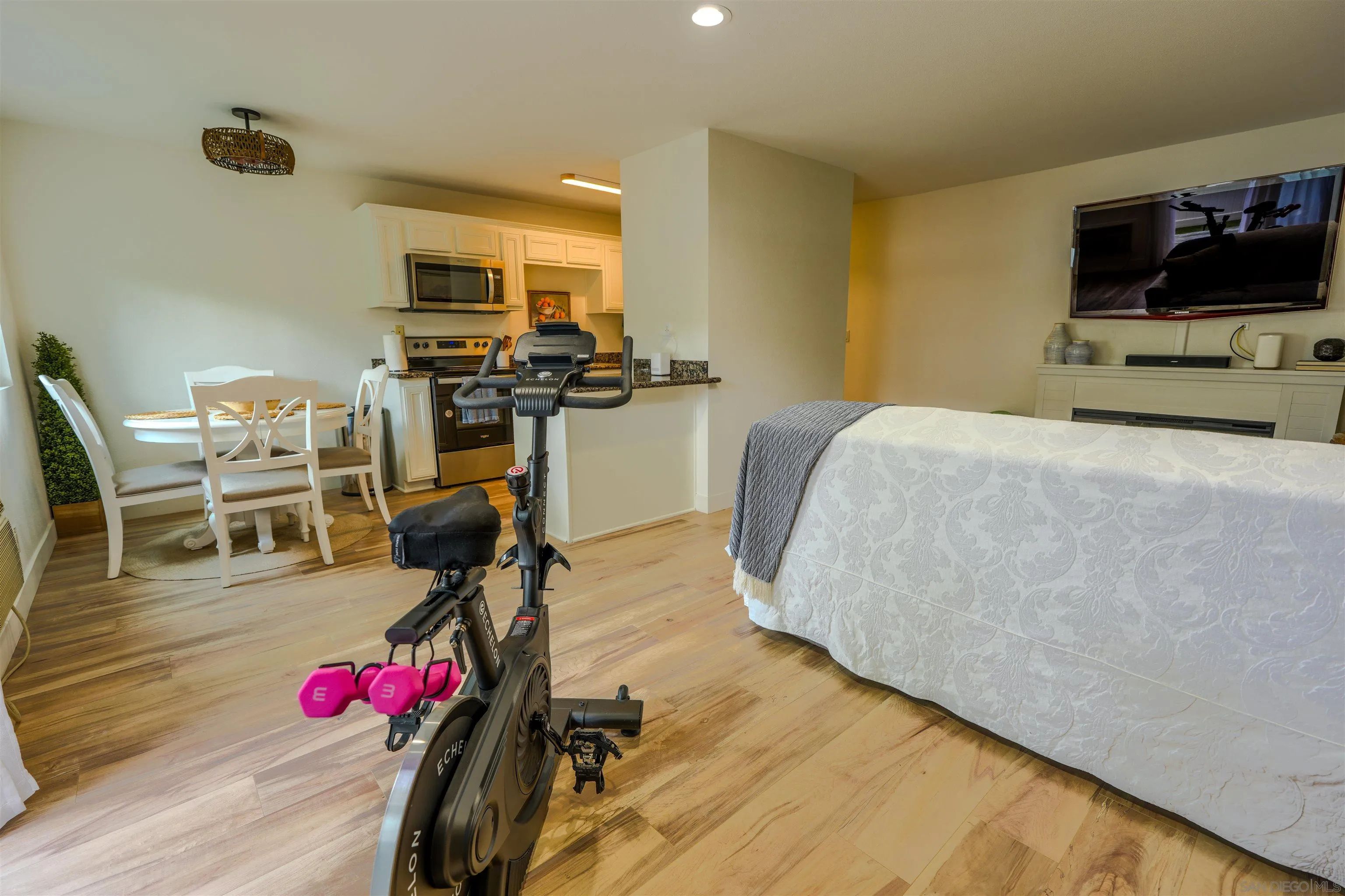 Photo #14: 260007622 Listing: Photo #14