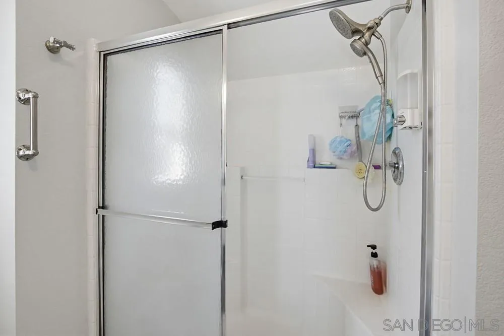 https://cdn.realtyfeed.com/cdn/127/260007623/5d2edcbc5d1741a9cf9b75468d491e6f.webp