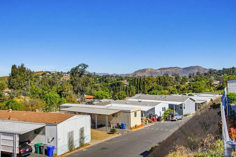 https://cdn.realtyfeed.com/cdn/127/260007623/60e6d8cd36c8ff25e3be7f6b2ecefa7a.webp