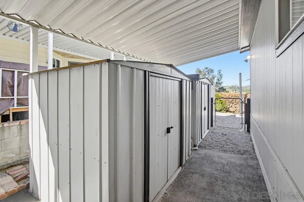 https://cdn.realtyfeed.com/cdn/127/260007623/a9cef0142fe942227847a254d4d71c4c.webp