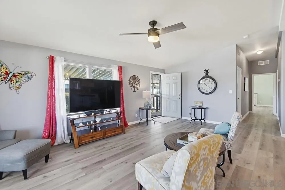 https://cdn.realtyfeed.com/cdn/127/260007623/b97a8172cc8ce37e72168503d399194c.webp