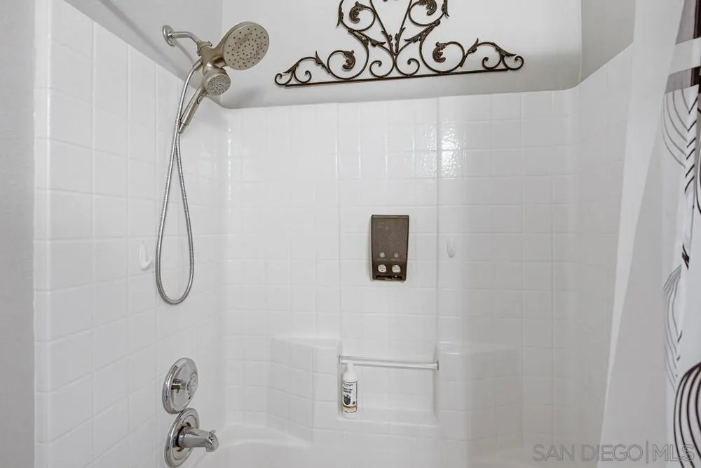 https://cdn.realtyfeed.com/cdn/127/260007623/bd17aca9aab0ca036ee8b55b2bf4d78a.webp
