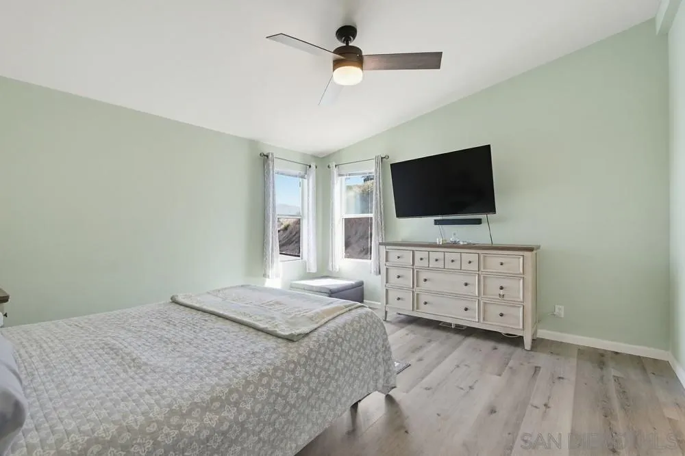https://cdn.realtyfeed.com/cdn/127/260007623/daa4684dc89b12c9e668478d1f6b5223.webp
