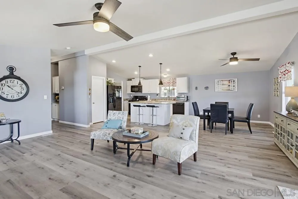 https://cdn.realtyfeed.com/cdn/127/260007623/e9428ae6f1ff8d89dc472d54de61bd9f.webp