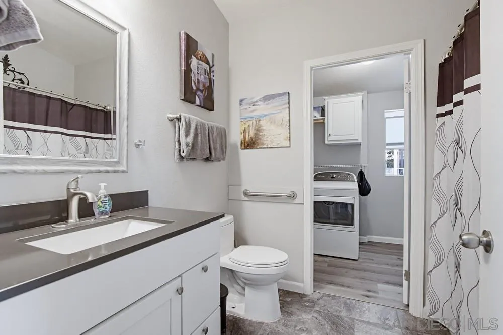 https://cdn.realtyfeed.com/cdn/127/260007623/ef443731cf7288afff2b6076d7f25236.webp