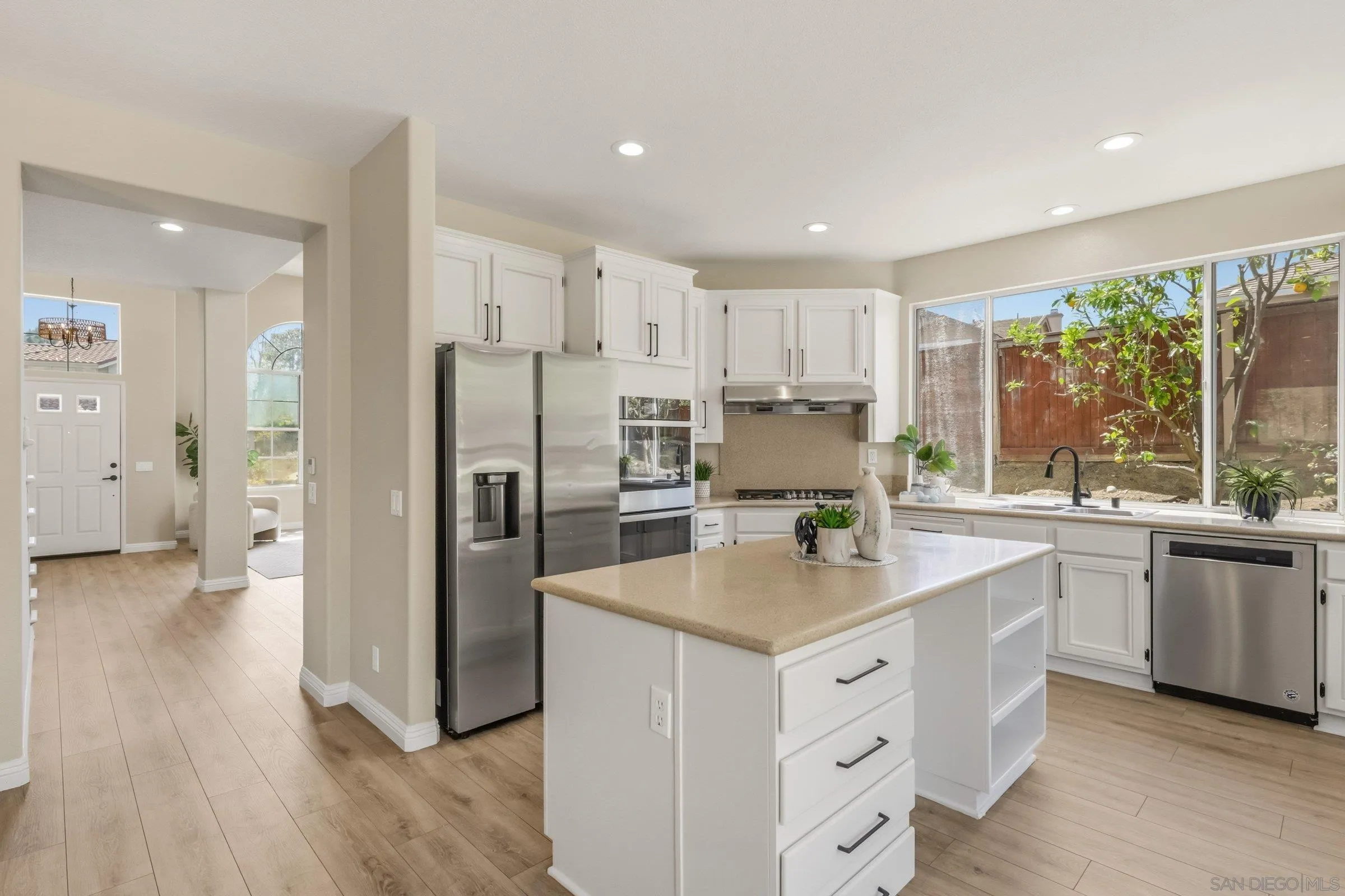 https://cdn.realtyfeed.com/cdn/127/260007631/2fc40c1a075d8311723316b7e24c315a.webp