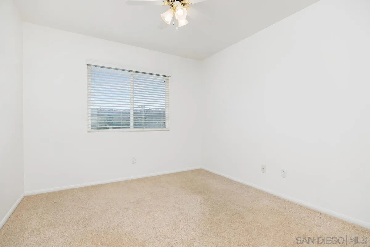 https://cdn.realtyfeed.com/cdn/127/260007636/080d247b802e39c1d7460021fee14dd9.webp