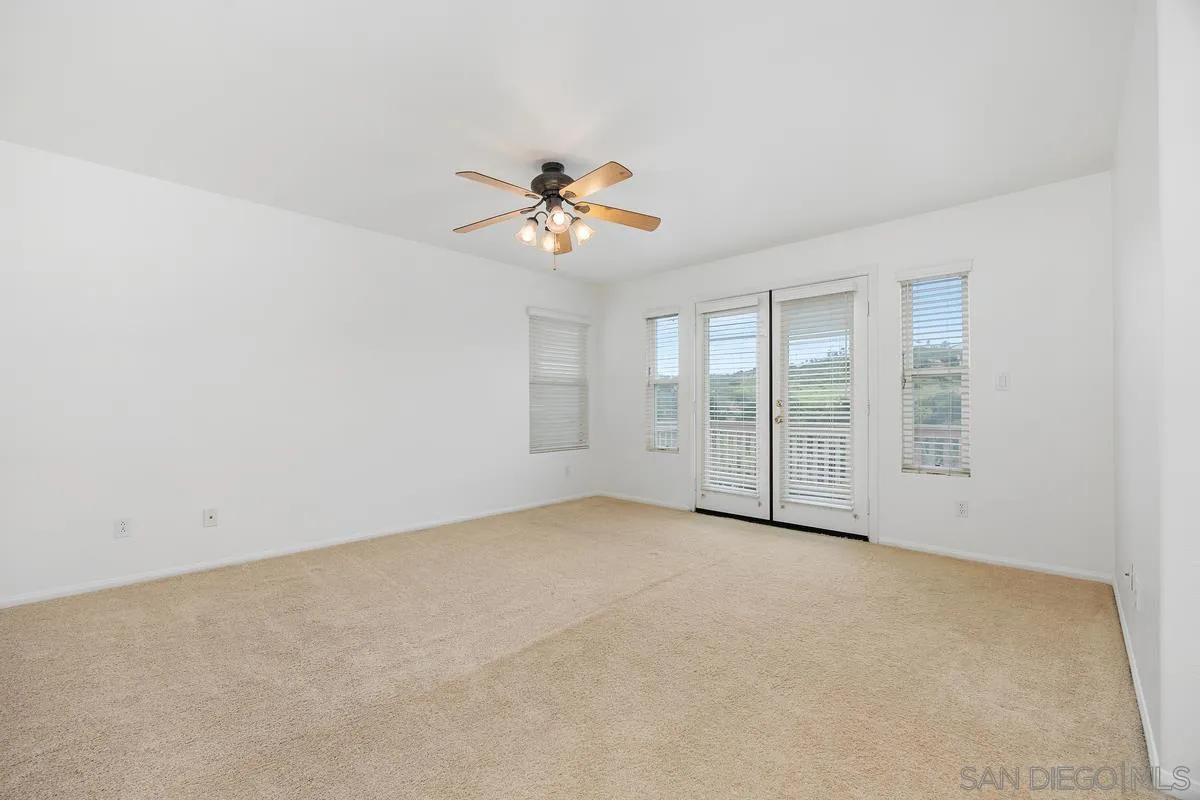 https://cdn.realtyfeed.com/cdn/127/260007636/236c9f7efcb76157ad4cf07ce5a257de.webp