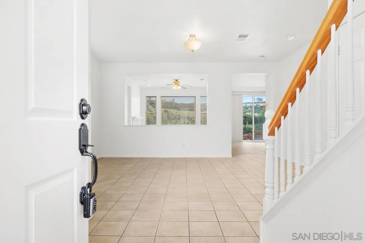 https://cdn.realtyfeed.com/cdn/127/260007636/ea44a151f1402a060b9a1749194b8cb9.webp