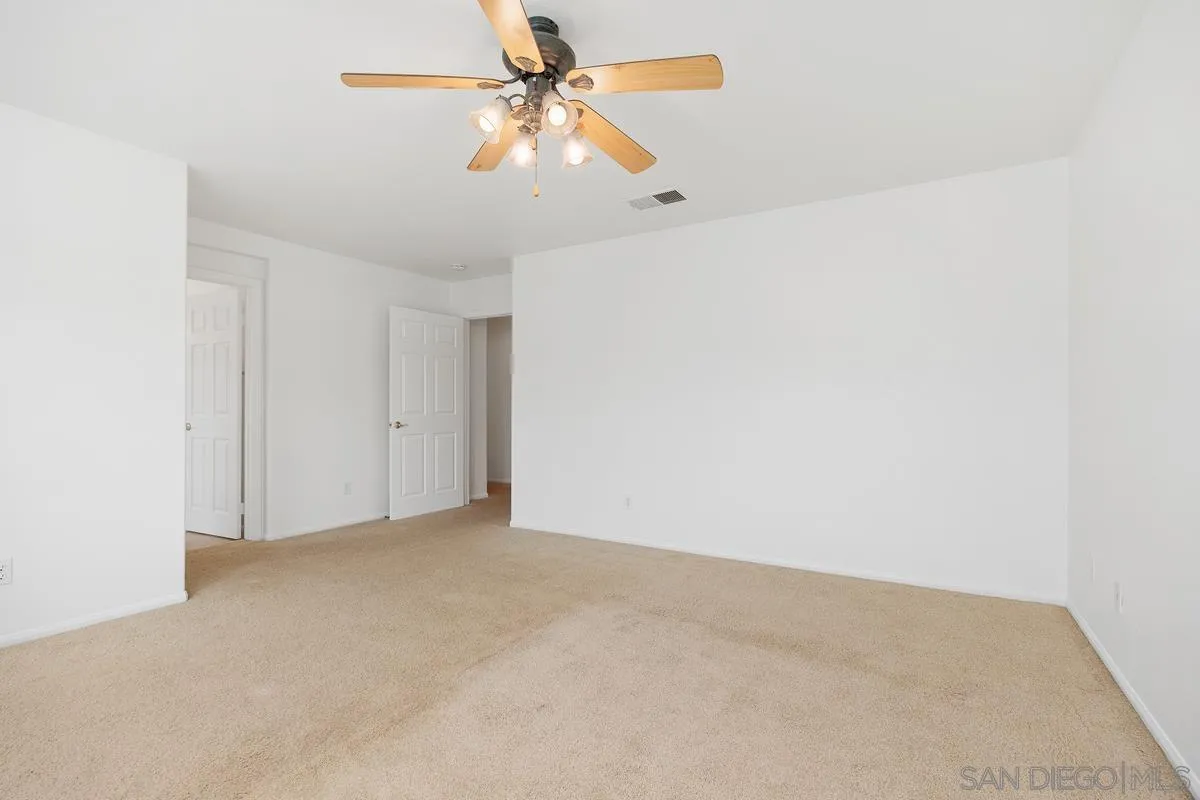 https://cdn.realtyfeed.com/cdn/127/260007636/ec607e5816b40c9e5f3b7e6370ca4d3a.webp