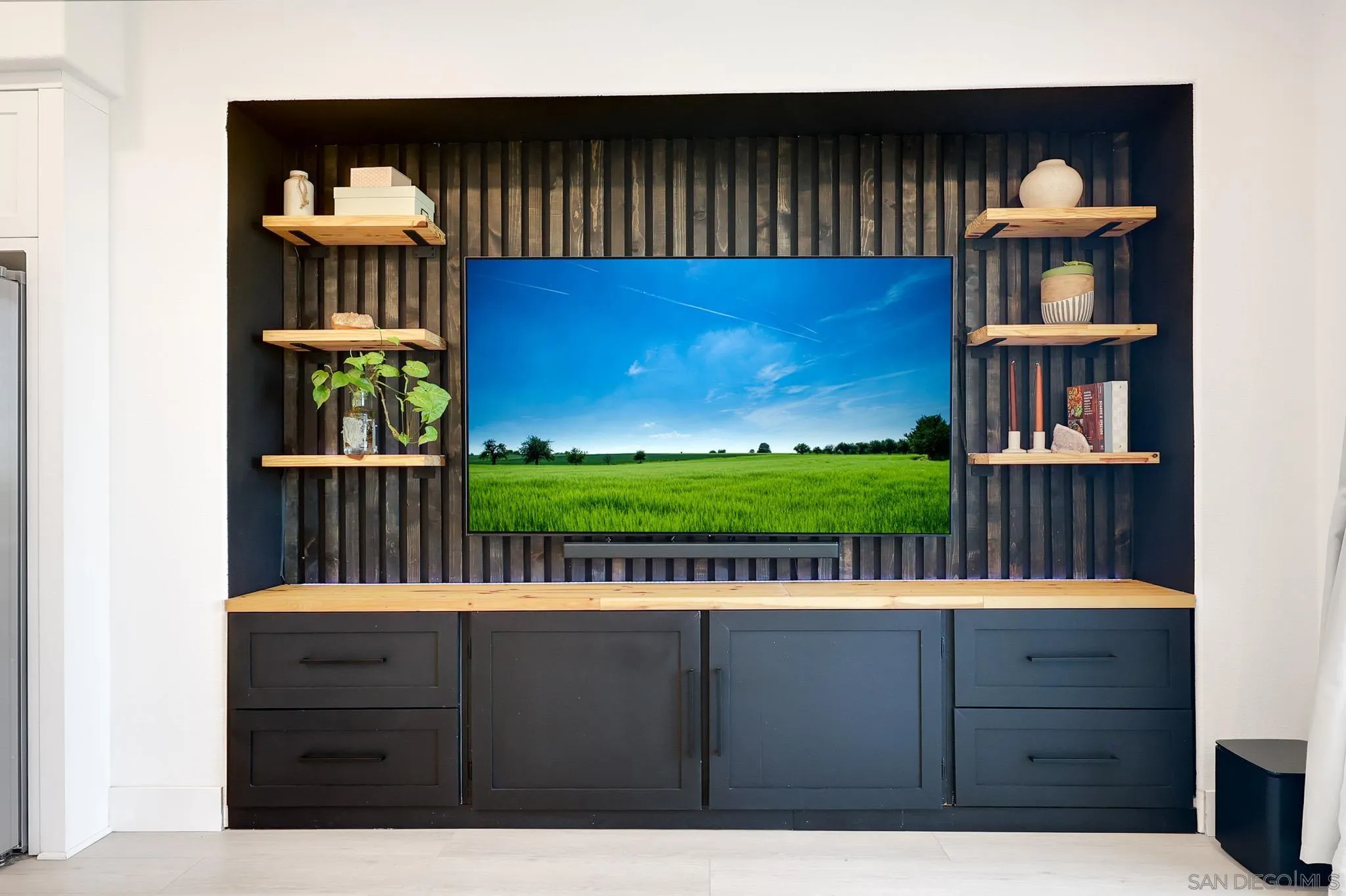 Photo #9: 260007640 Listing: Photo #9