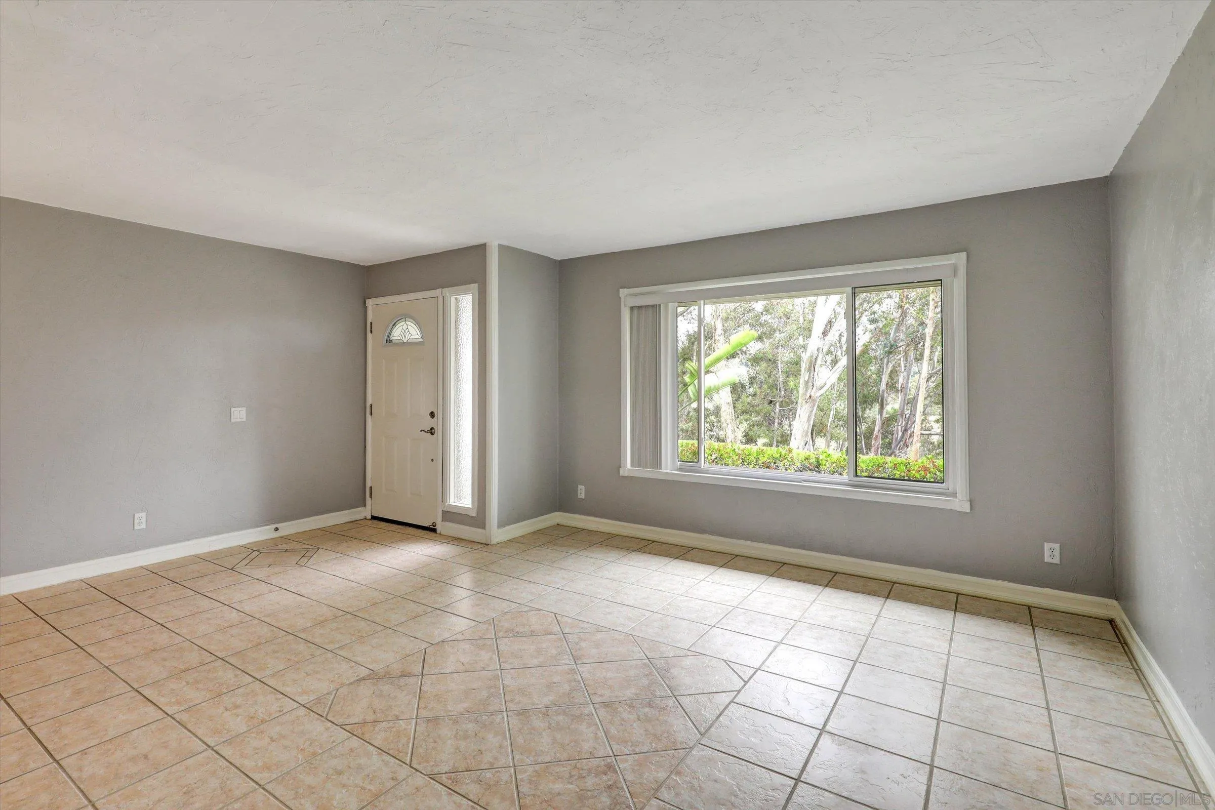 https://cdn.realtyfeed.com/cdn/127/260007642/1ed3f29e20f00c923e1acbe16783cc09.webp