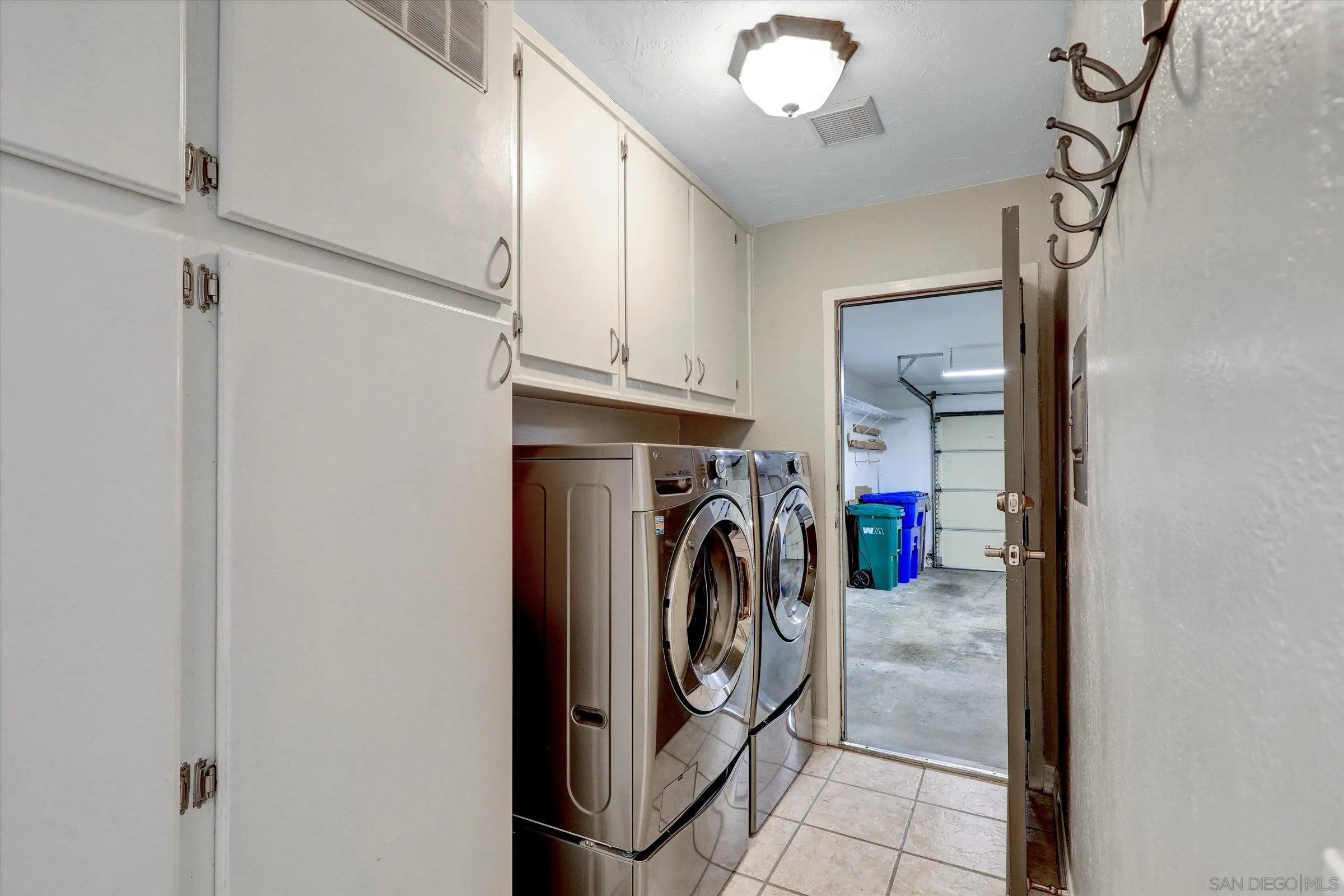 https://cdn.realtyfeed.com/cdn/127/260007642/c70ba36b0ba96b8adc2dddad65e0ab83.webp