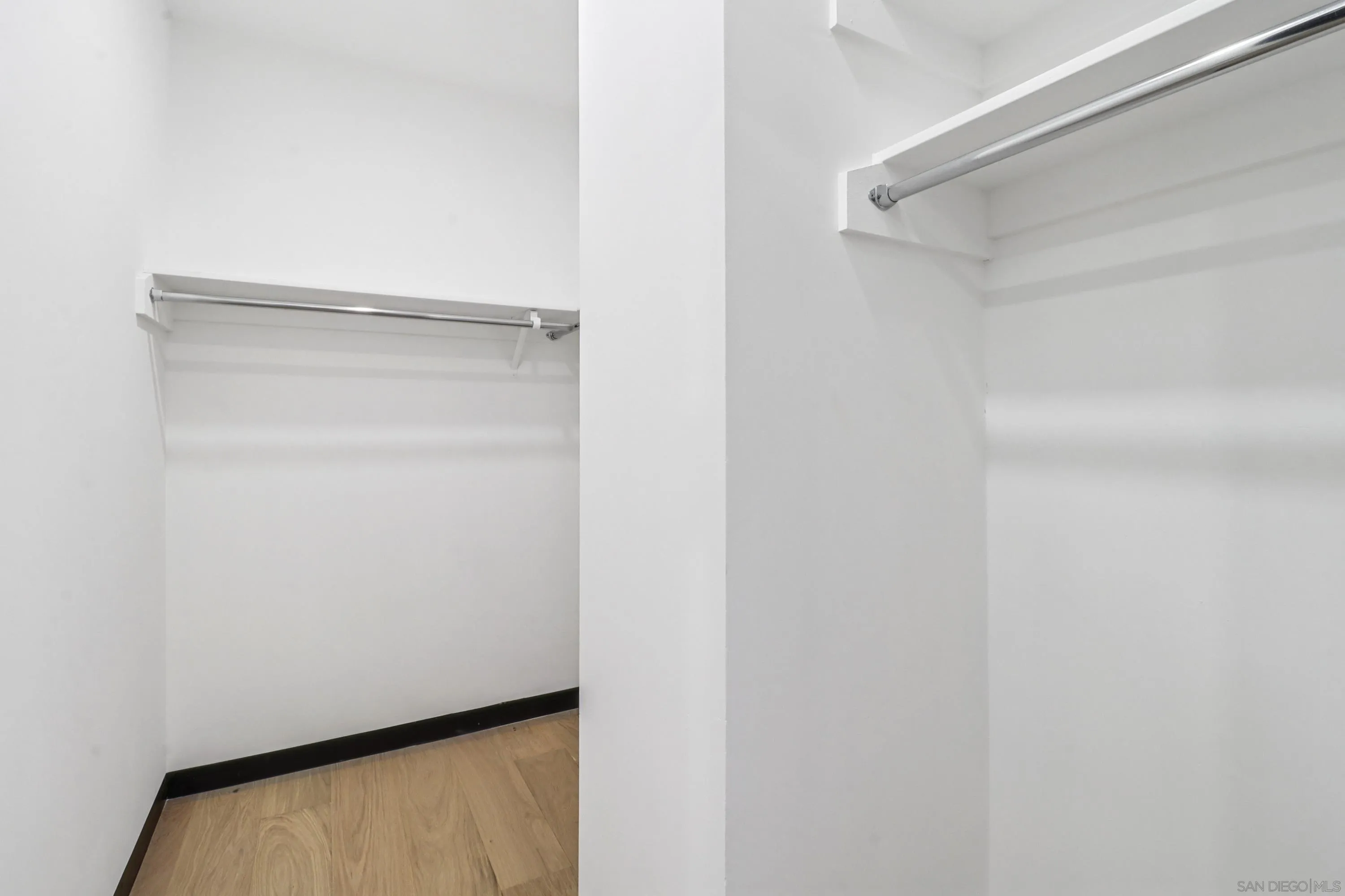 https://cdn.realtyfeed.com/cdn/127/260007646/1936f6db49e4645763f93f45d0830d53.webp