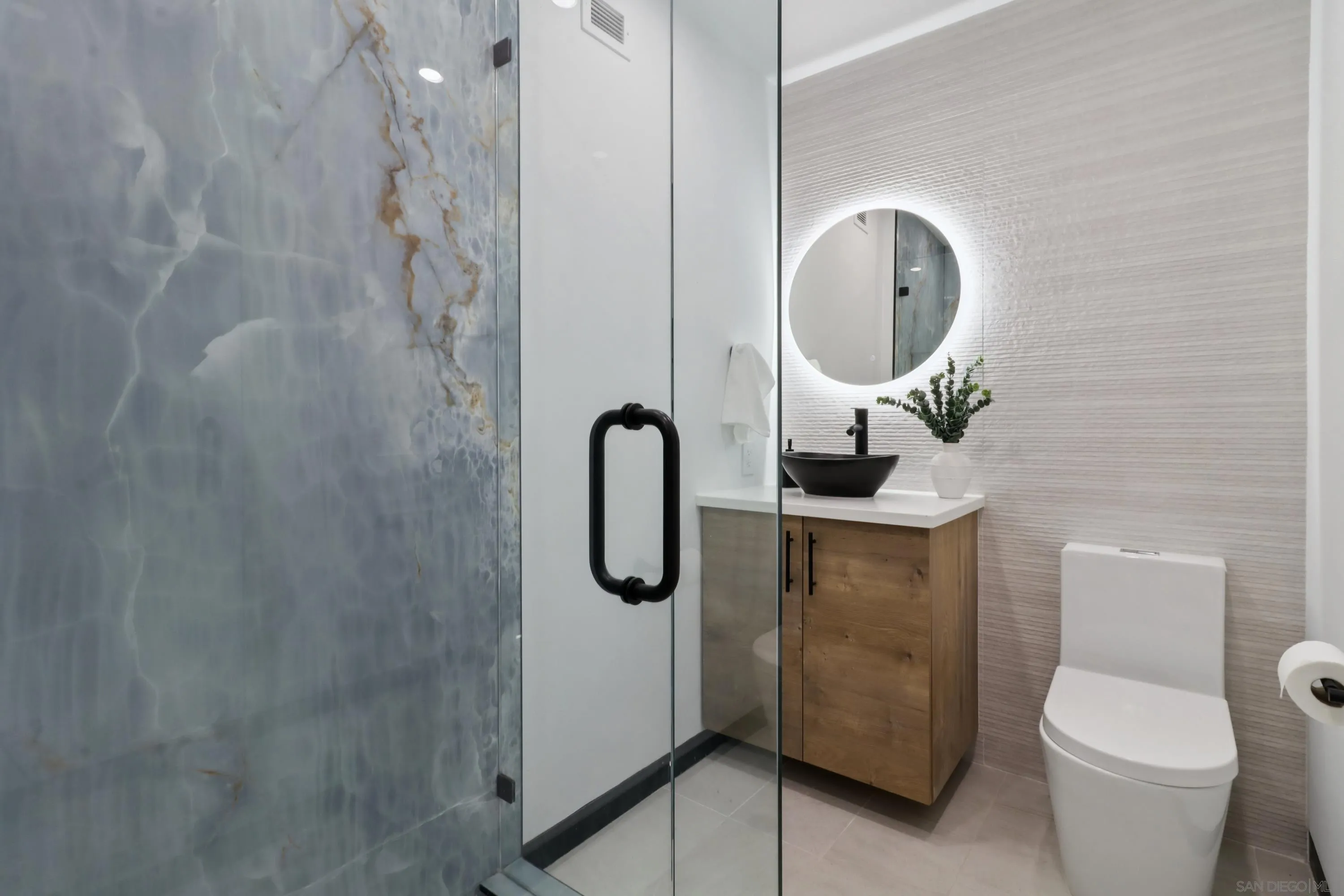 https://cdn.realtyfeed.com/cdn/127/260007646/a11f059d7397e03aeeb8a8559a377c27.webp