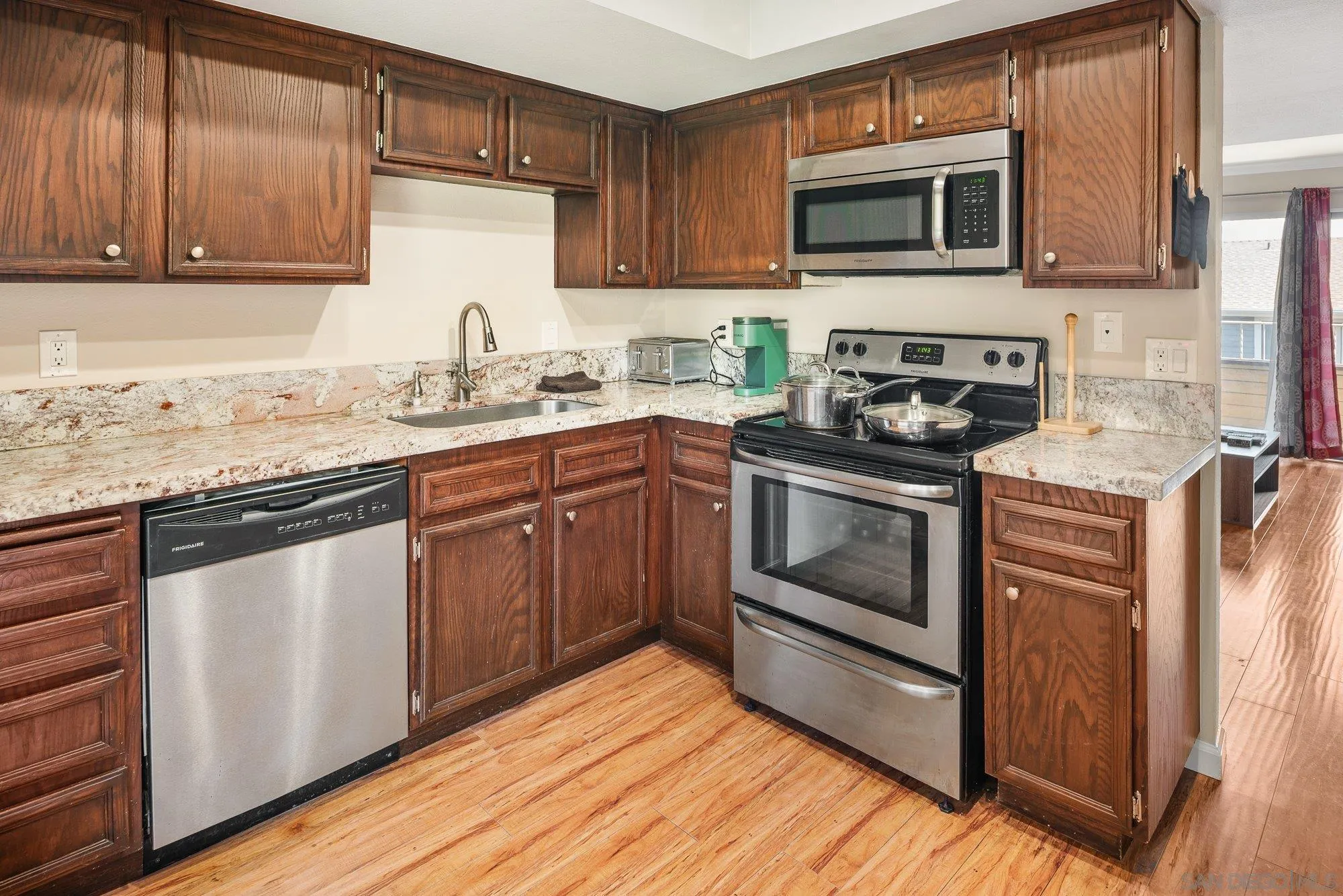 Photo #13: 260007651 Listing: Photo #13