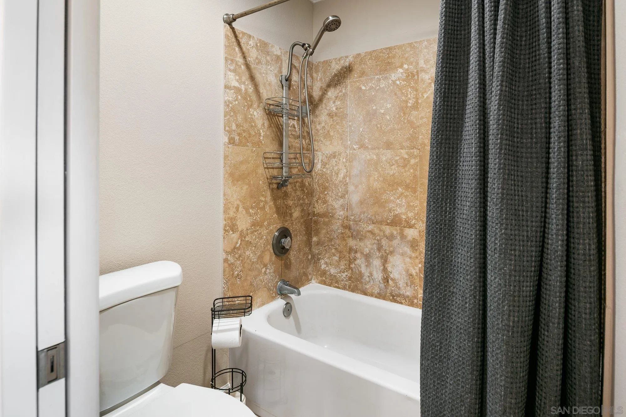 Photo #23: 260007651 Listing: Photo #23