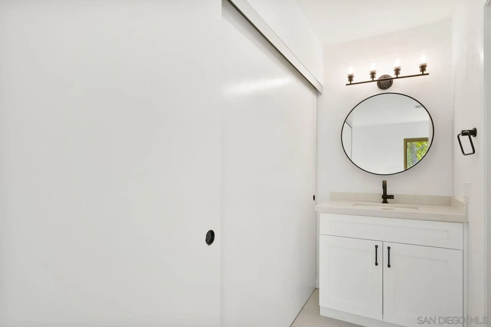 https://cdn.realtyfeed.com/cdn/127/260007655/11e38d5bd634b4b4cf69ac0458d6de1f.webp