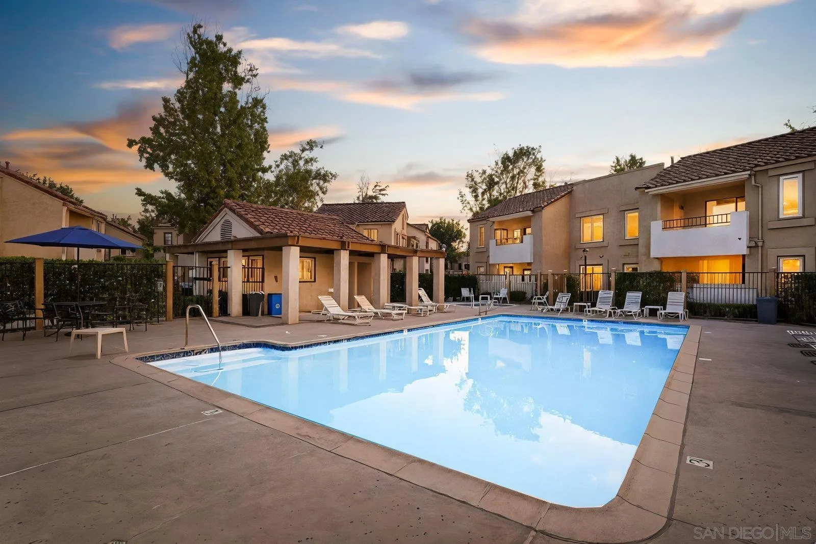 https://cdn.realtyfeed.com/cdn/127/260007655/8f85de75b691043dc95d3a297584c5d2.webp