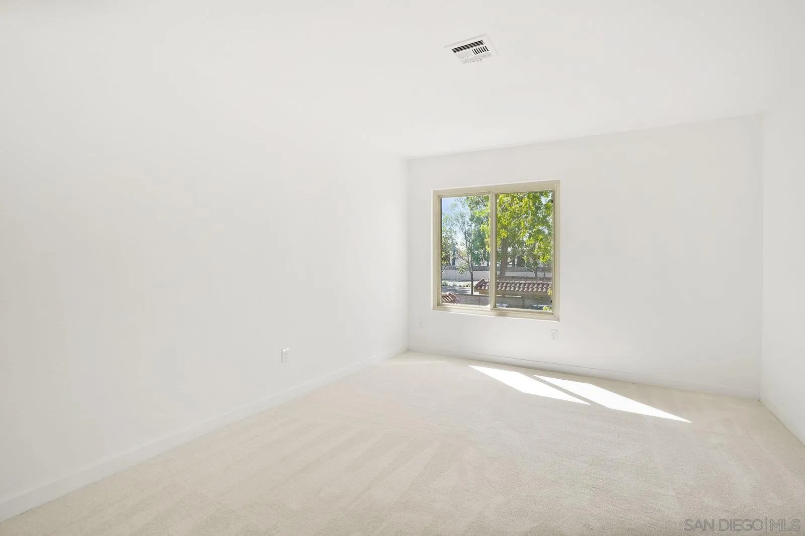 https://cdn.realtyfeed.com/cdn/127/260007655/d7681bd193a51f8f32884d6b928cca78.webp