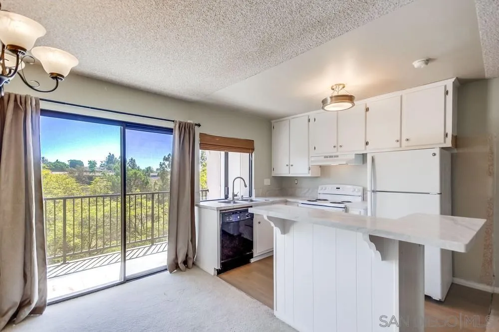 Photo #15: 260007659 Listing: Photo #15