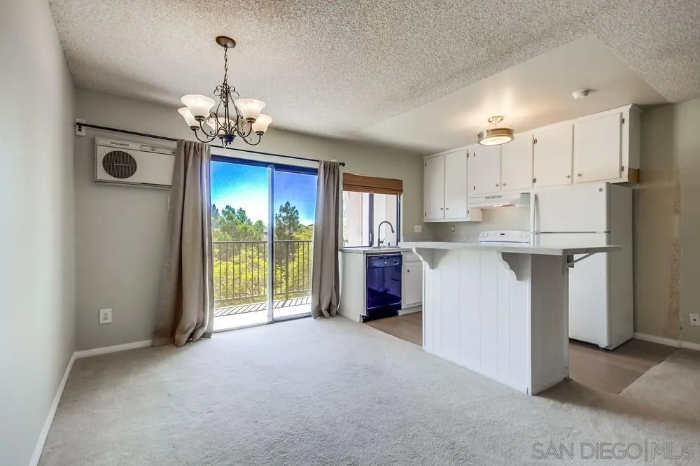 Photo #3: 260007659 Listing: Photo #3