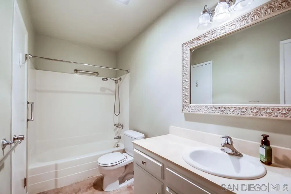 Photo #8: 260007659 Listing: Photo #8