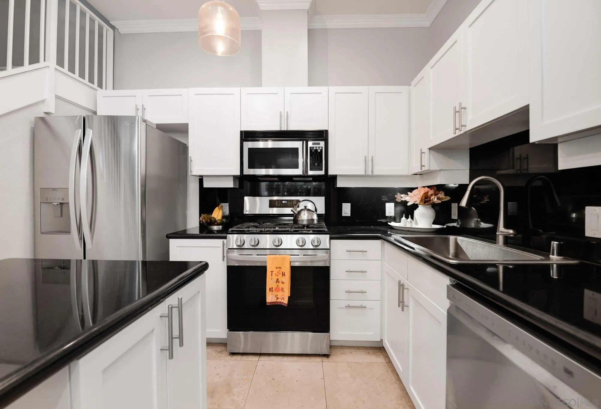 https://cdn.realtyfeed.com/cdn/127/260007663/03f389178d40c2b5e79dc926de0750ea.webp