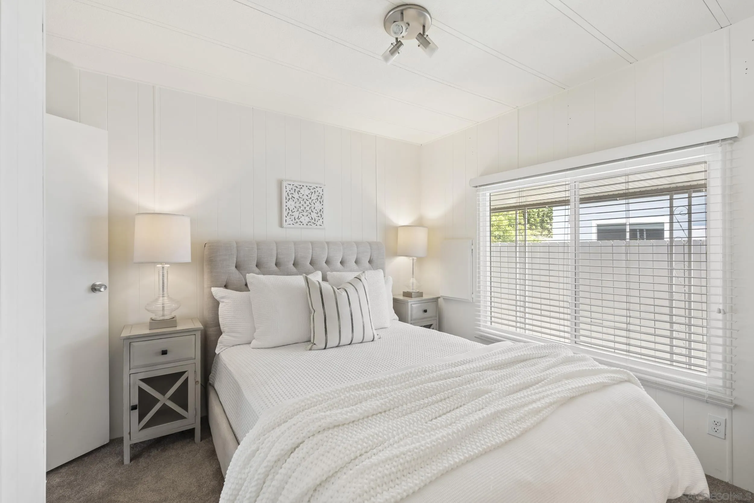 https://cdn.realtyfeed.com/cdn/127/260007665/3fcfd201c7cfa819dfdb3d1de0e8fdbb.webp