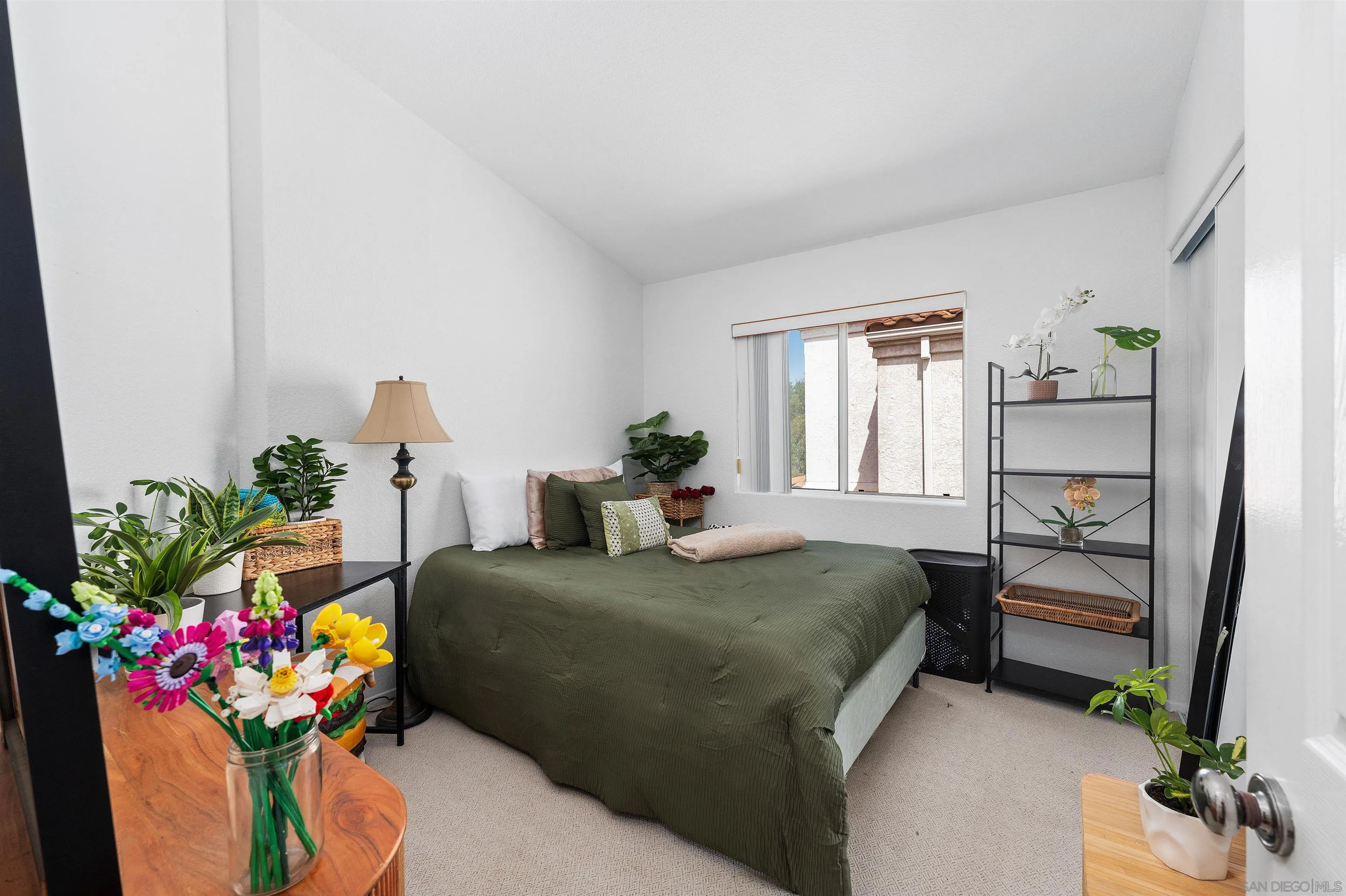 https://cdn.realtyfeed.com/cdn/127/260007668/0bfb89b340c18c96d8429d38f9afb7c2.webp