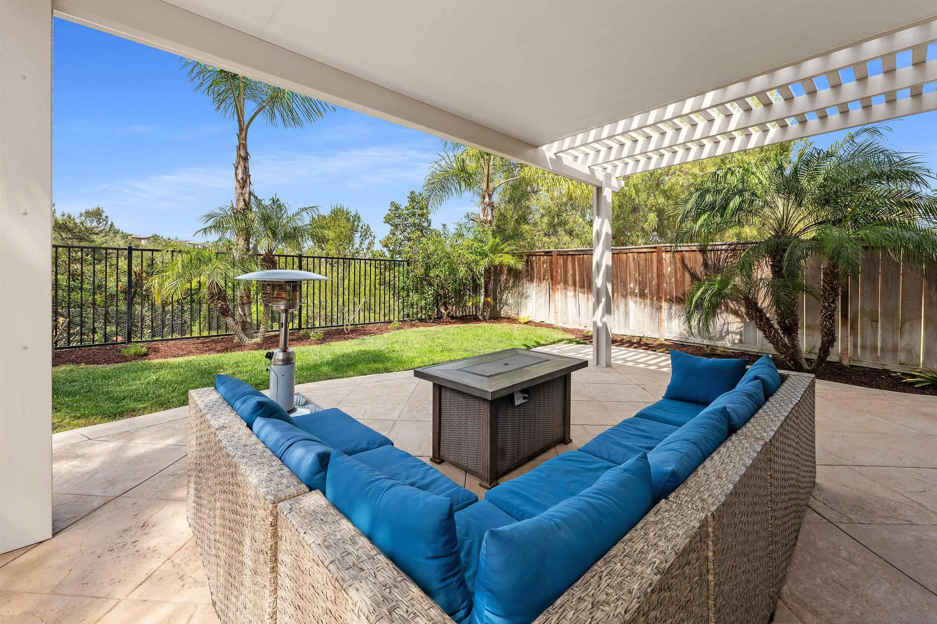 https://cdn.realtyfeed.com/cdn/127/260007668/aa5d53ce318c4681e940448f9a88dcf8.webp