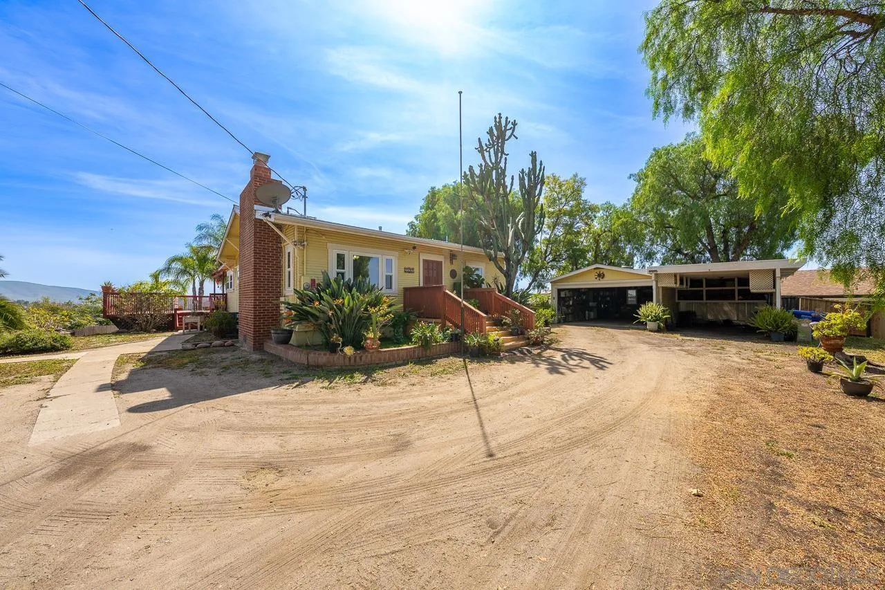 https://cdn.realtyfeed.com/cdn/127/260007676/0c1add96deddc373531499bb3b0915d5.webp
