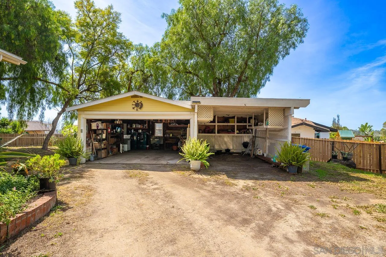https://cdn.realtyfeed.com/cdn/127/260007676/93e2a603d7a60589aee69ad8fc155c65.webp