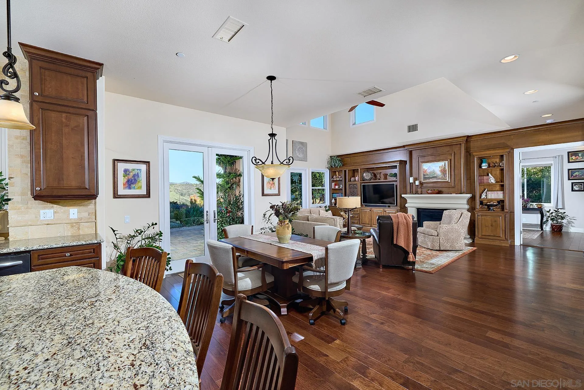 https://cdn.realtyfeed.com/cdn/127/260007677/c002d2137a3213a2638e4fb5e2f690c6.webp