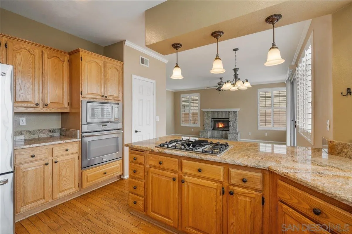 https://cdn.realtyfeed.com/cdn/127/260007683/3686887d3840649cce1db7fc0e764579.webp