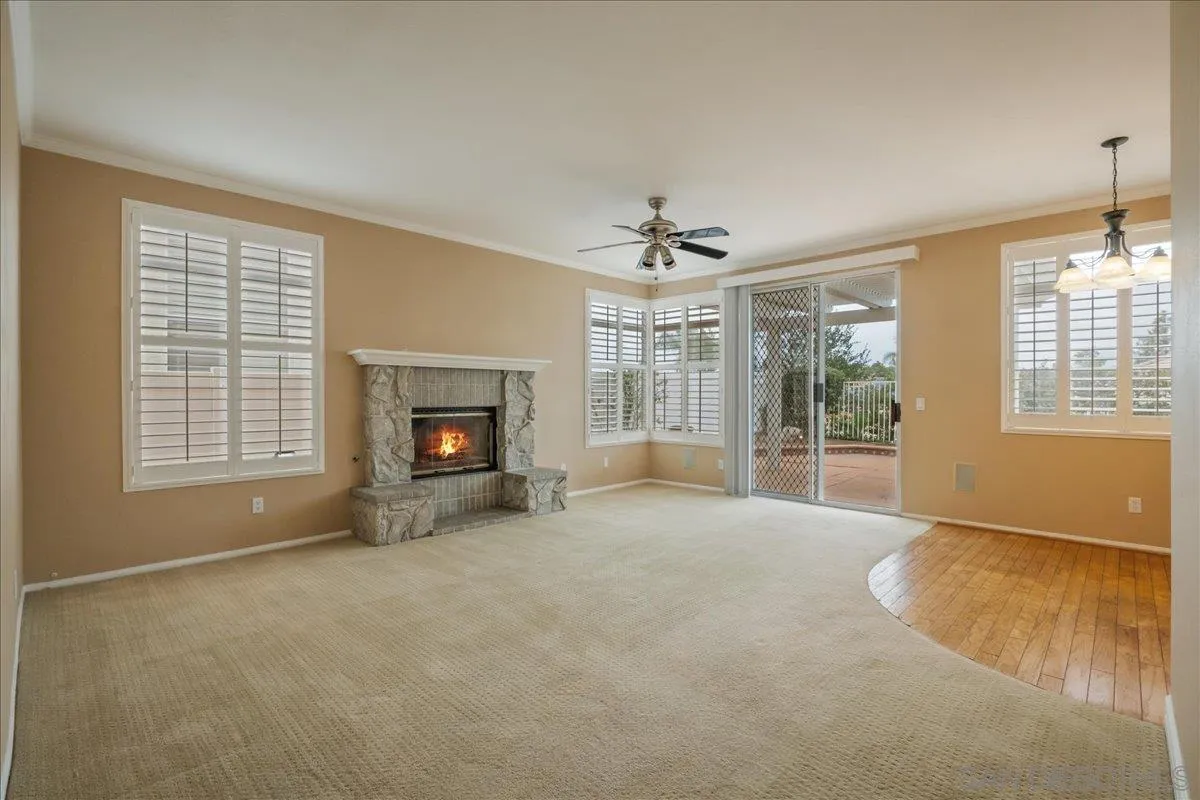 https://cdn.realtyfeed.com/cdn/127/260007683/58c11f6409cff99cba7b0c086bba79de.webp