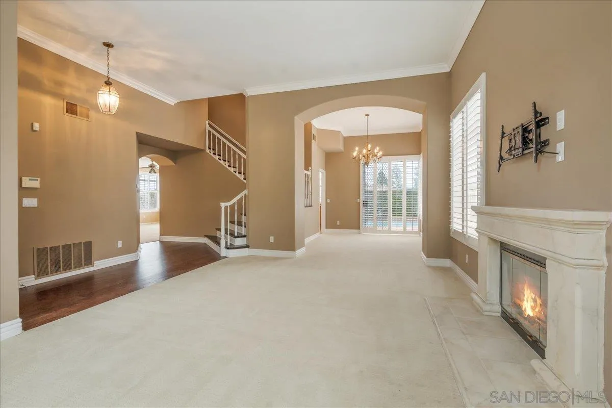 https://cdn.realtyfeed.com/cdn/127/260007683/90af1e23d3ddb47294658492bfeadb0e.webp