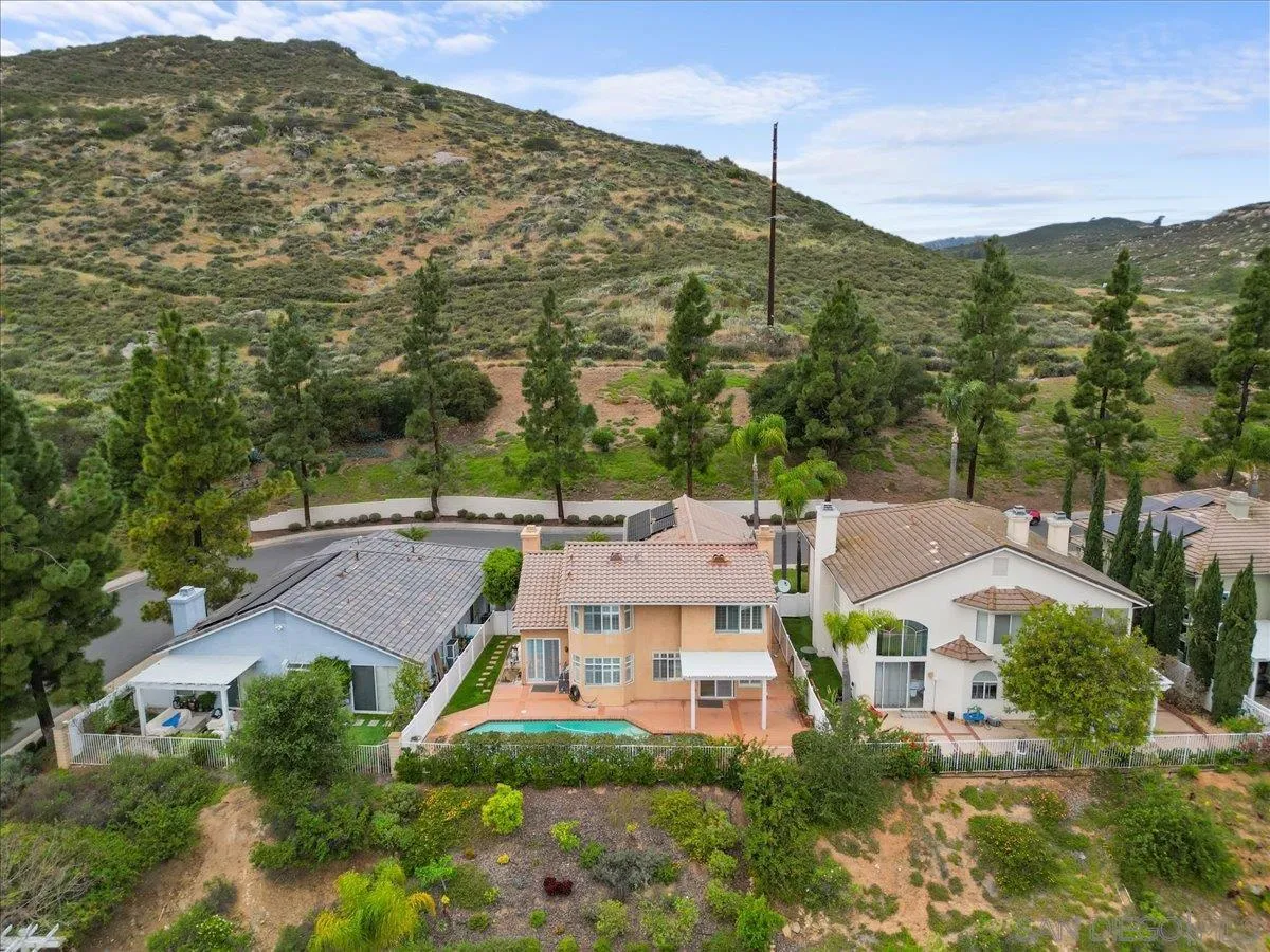 https://cdn.realtyfeed.com/cdn/127/260007683/ab2491e22e6e8b1f075b33a71727374b.webp