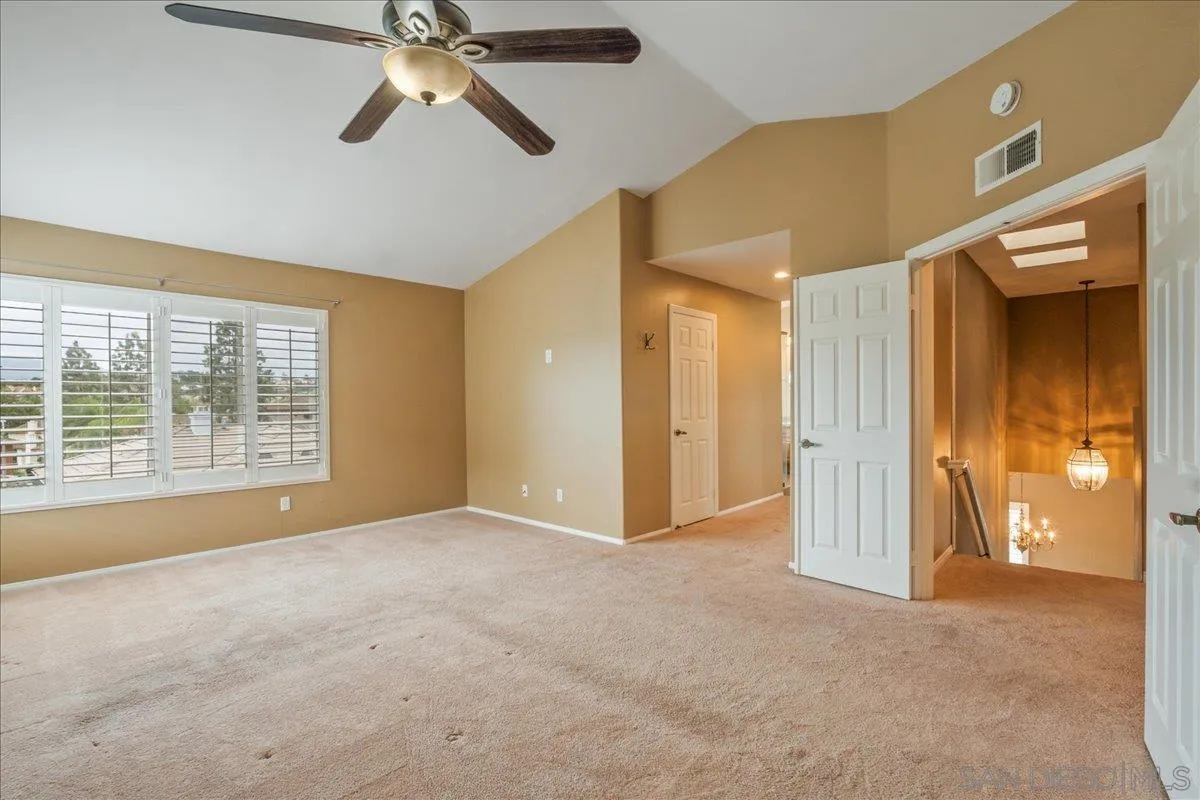 https://cdn.realtyfeed.com/cdn/127/260007683/f7d1465a6d21f1d4cf11f859b8a3c049.webp