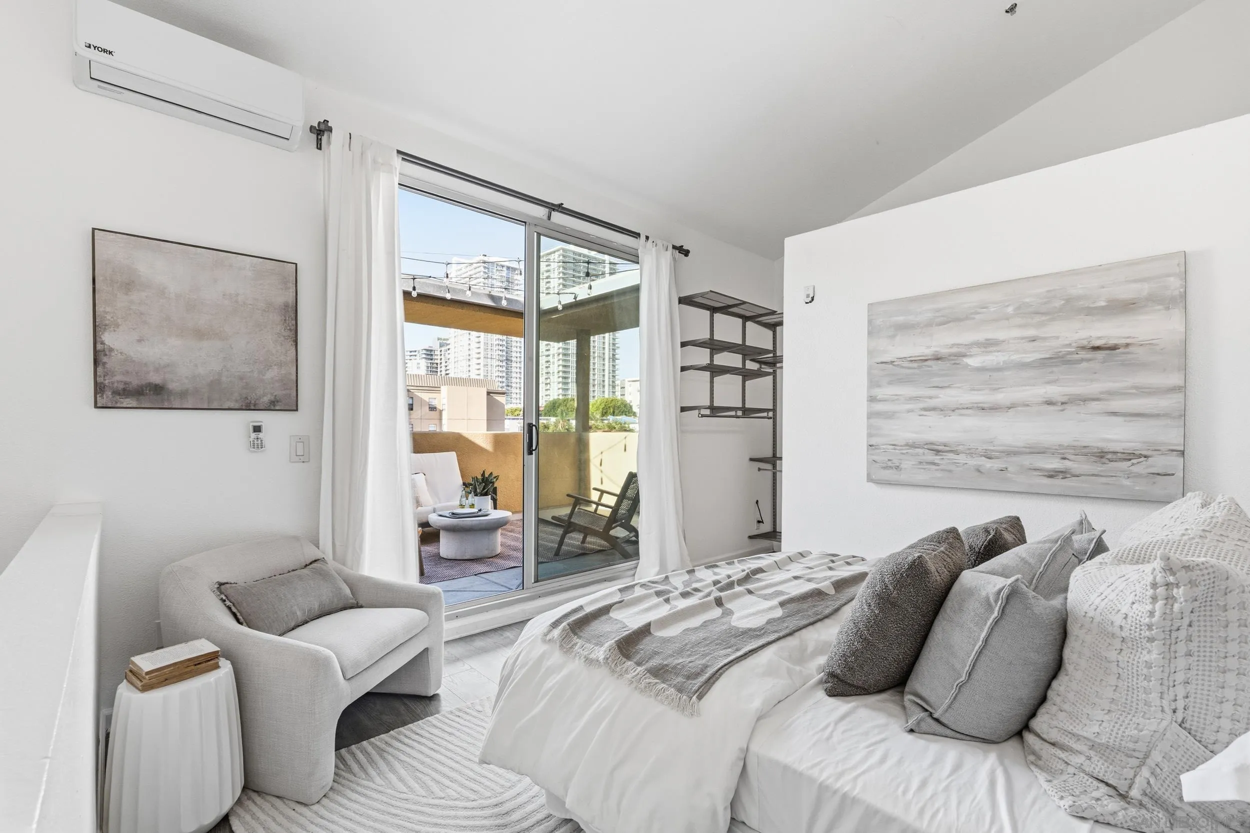 https://cdn.realtyfeed.com/cdn/127/260007687/258321a879f5e2bac2322bbd1a1ecbff.webp
