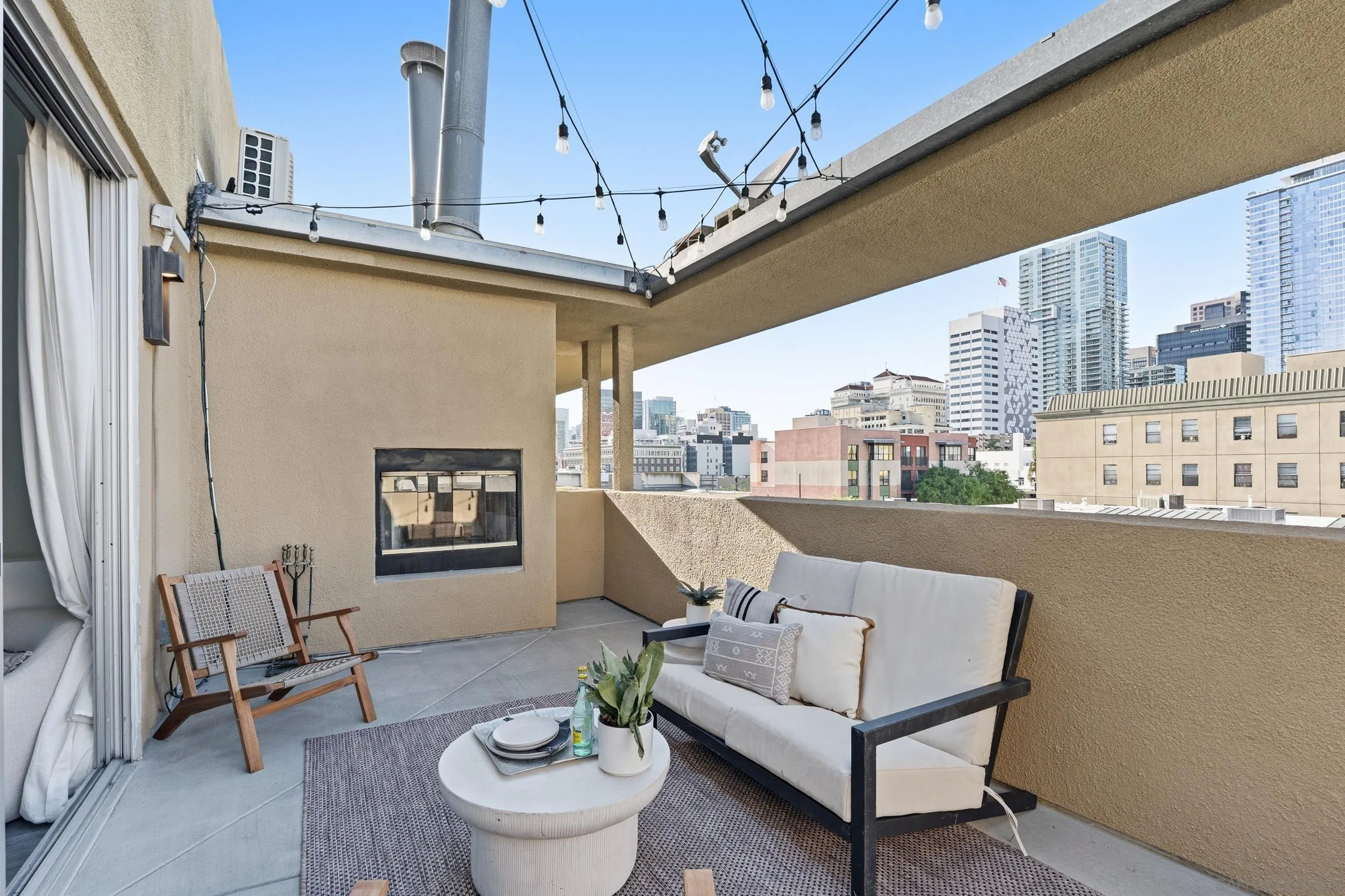 https://cdn.realtyfeed.com/cdn/127/260007687/f206912e5bee294d2172ac396a5f8469.webp