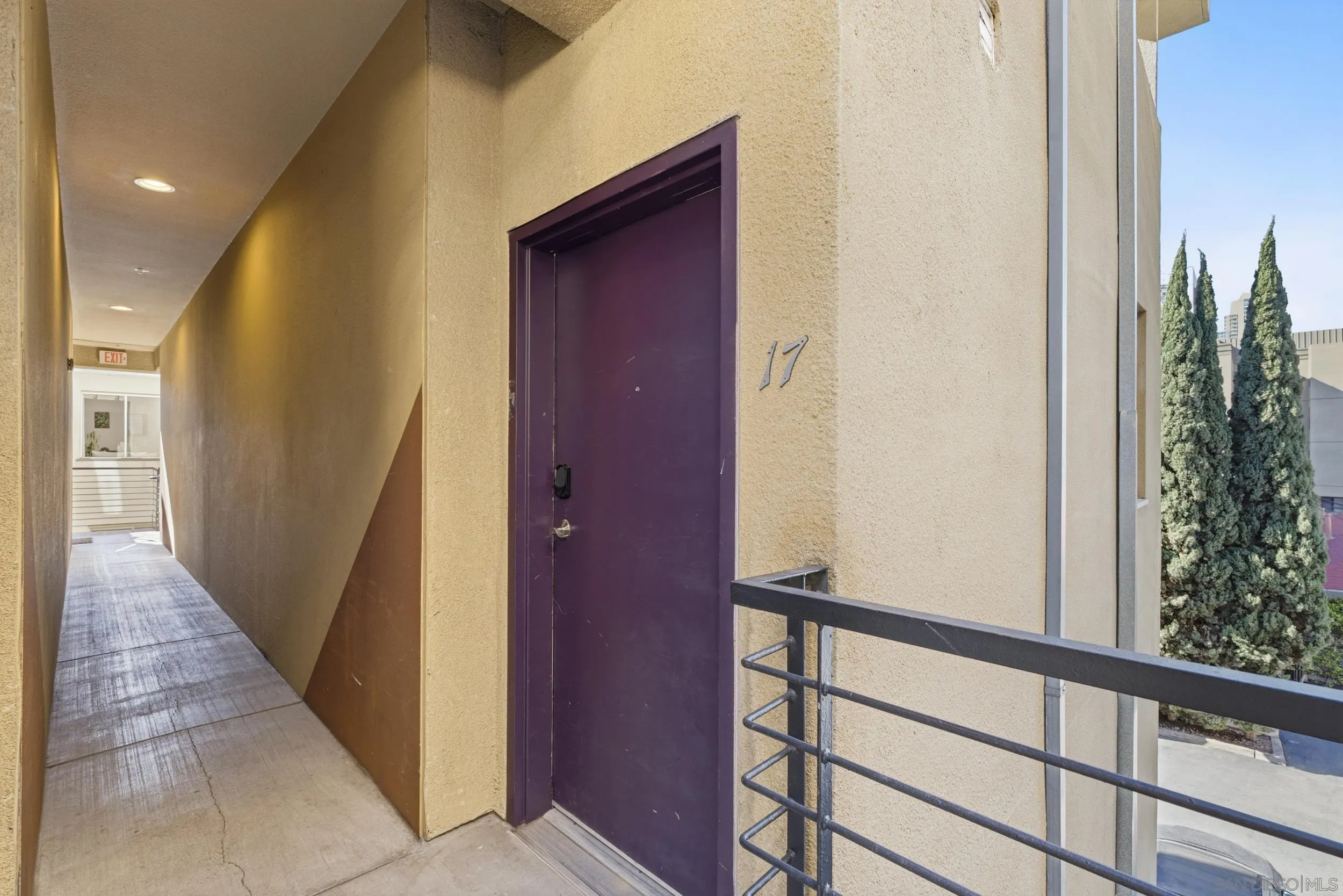 https://cdn.realtyfeed.com/cdn/127/260007687/f72e5f87e6df324445273eb5a3c6766e.webp