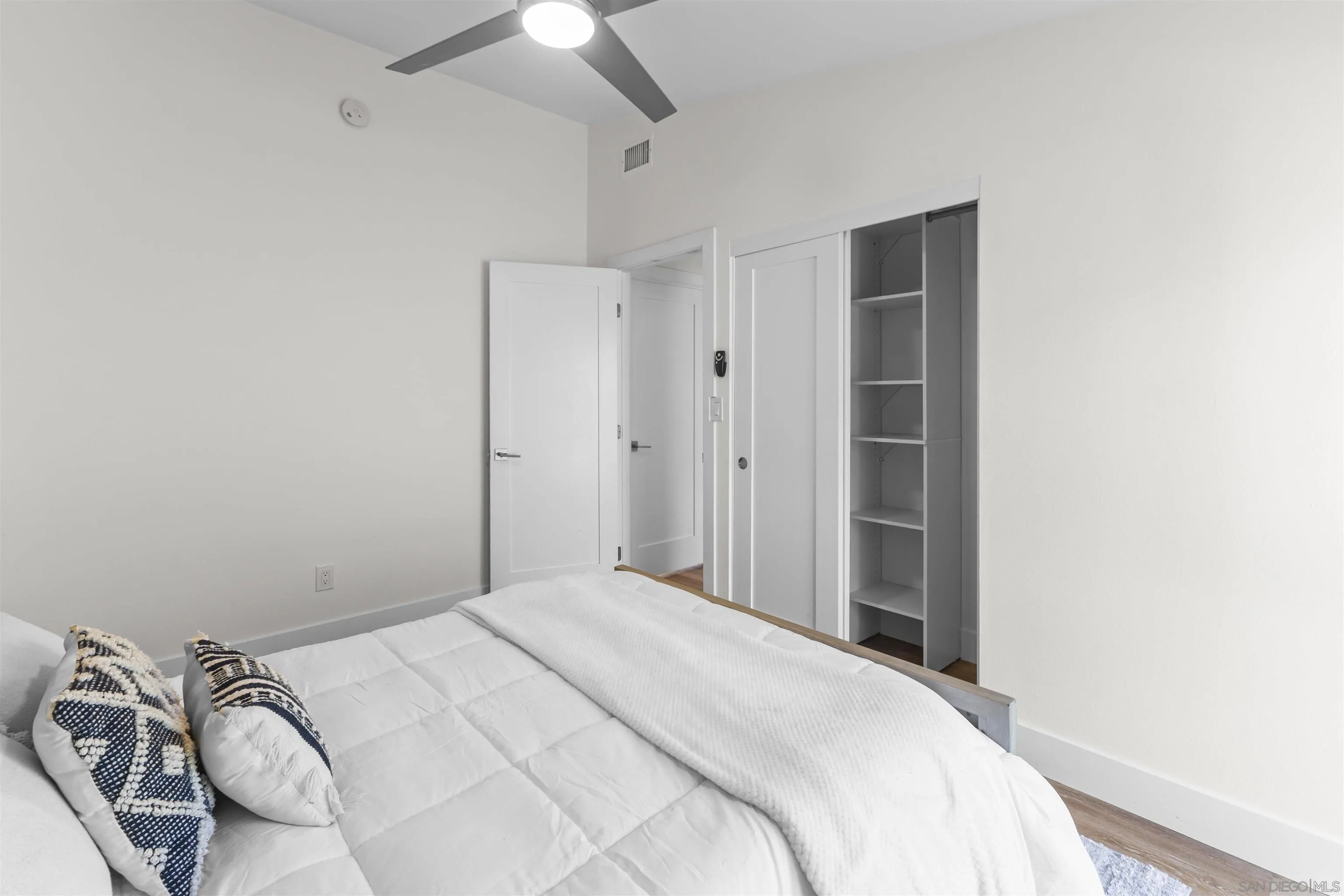 https://cdn.realtyfeed.com/cdn/127/260007688/0954f8933a1af90c7339bd1ba5a2a32c.webp