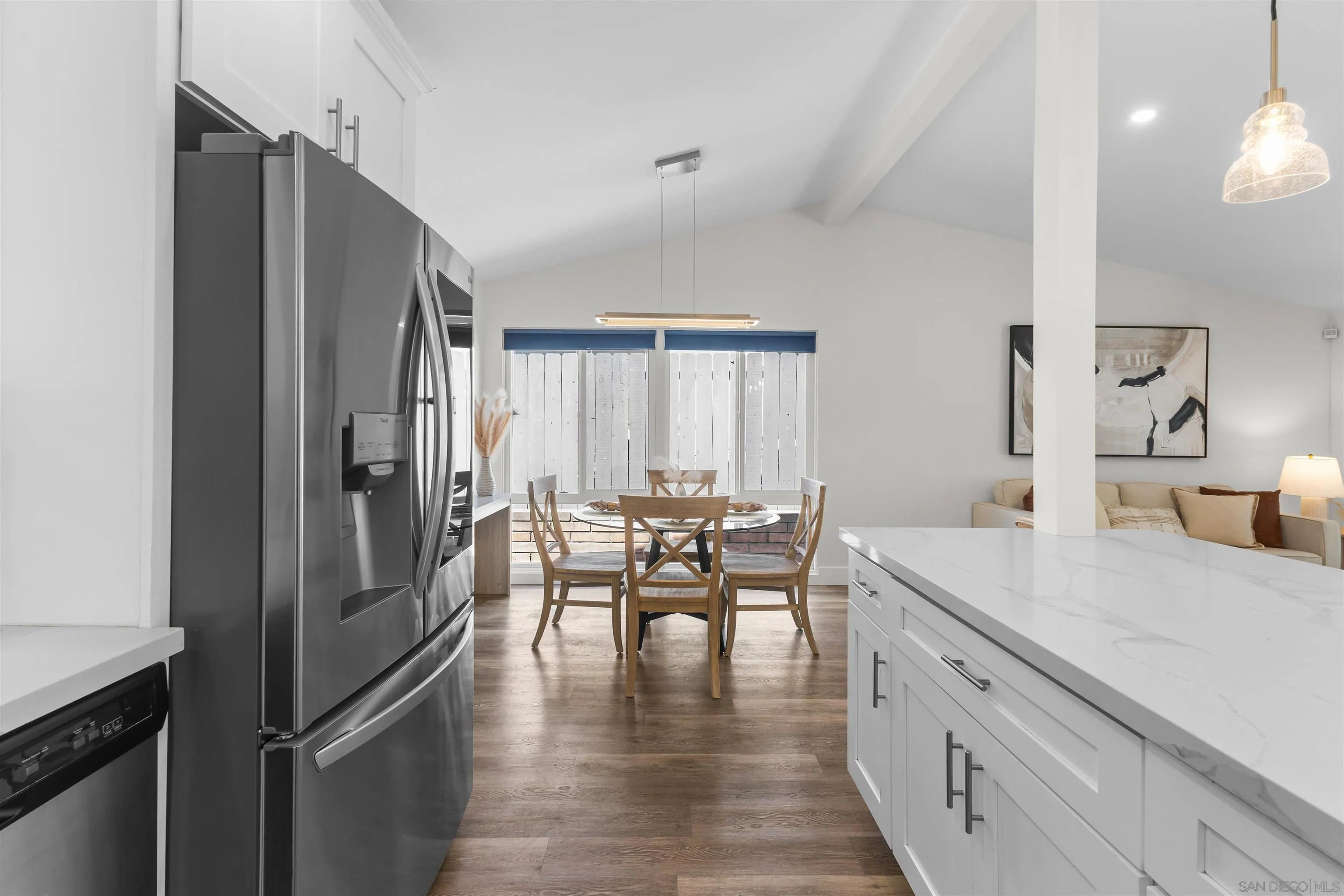 https://cdn.realtyfeed.com/cdn/127/260007688/78f382b158902f91344a638507940eed.webp