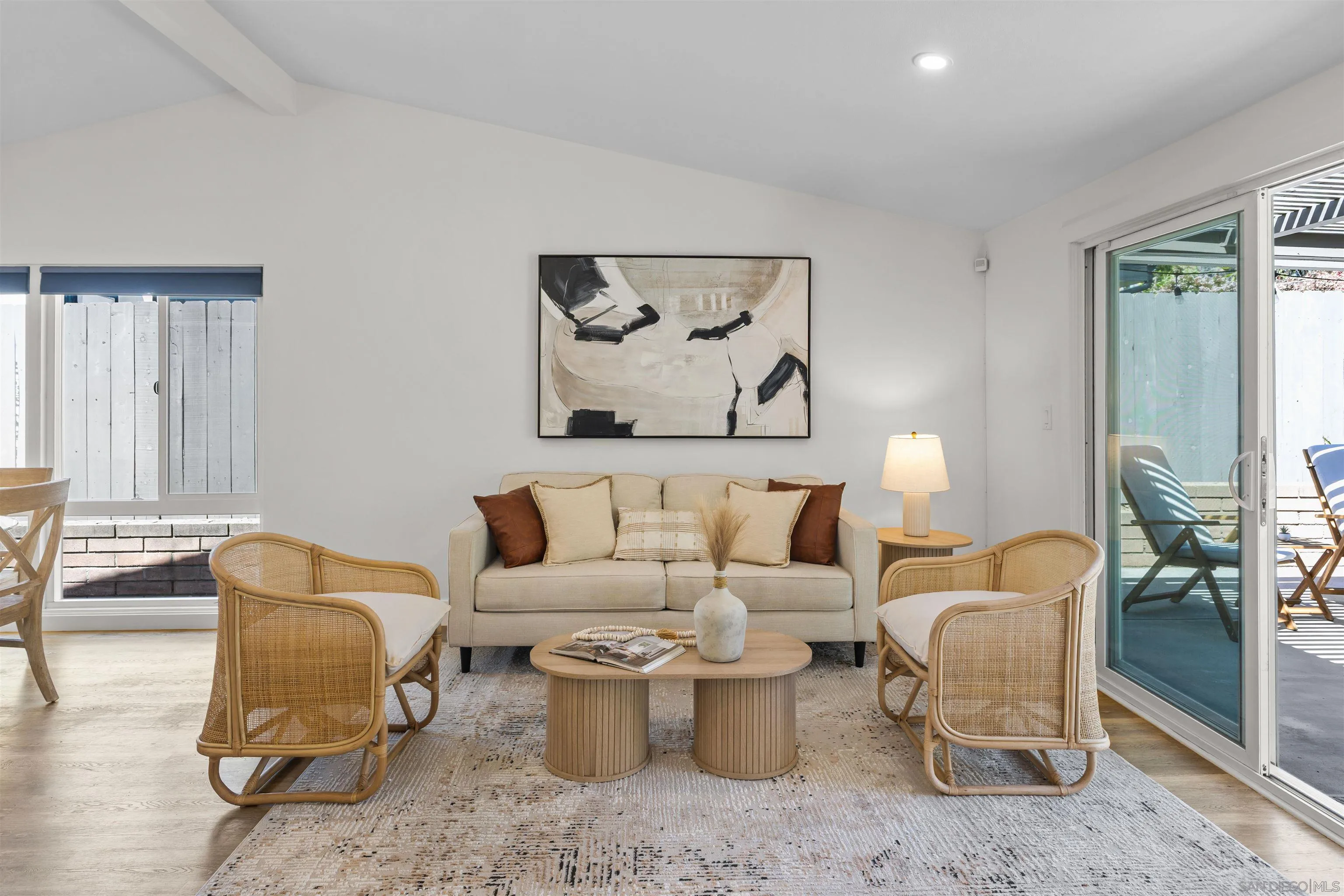 https://cdn.realtyfeed.com/cdn/127/260007688/b7c3d007359918b2ff0316a1680084d4.webp