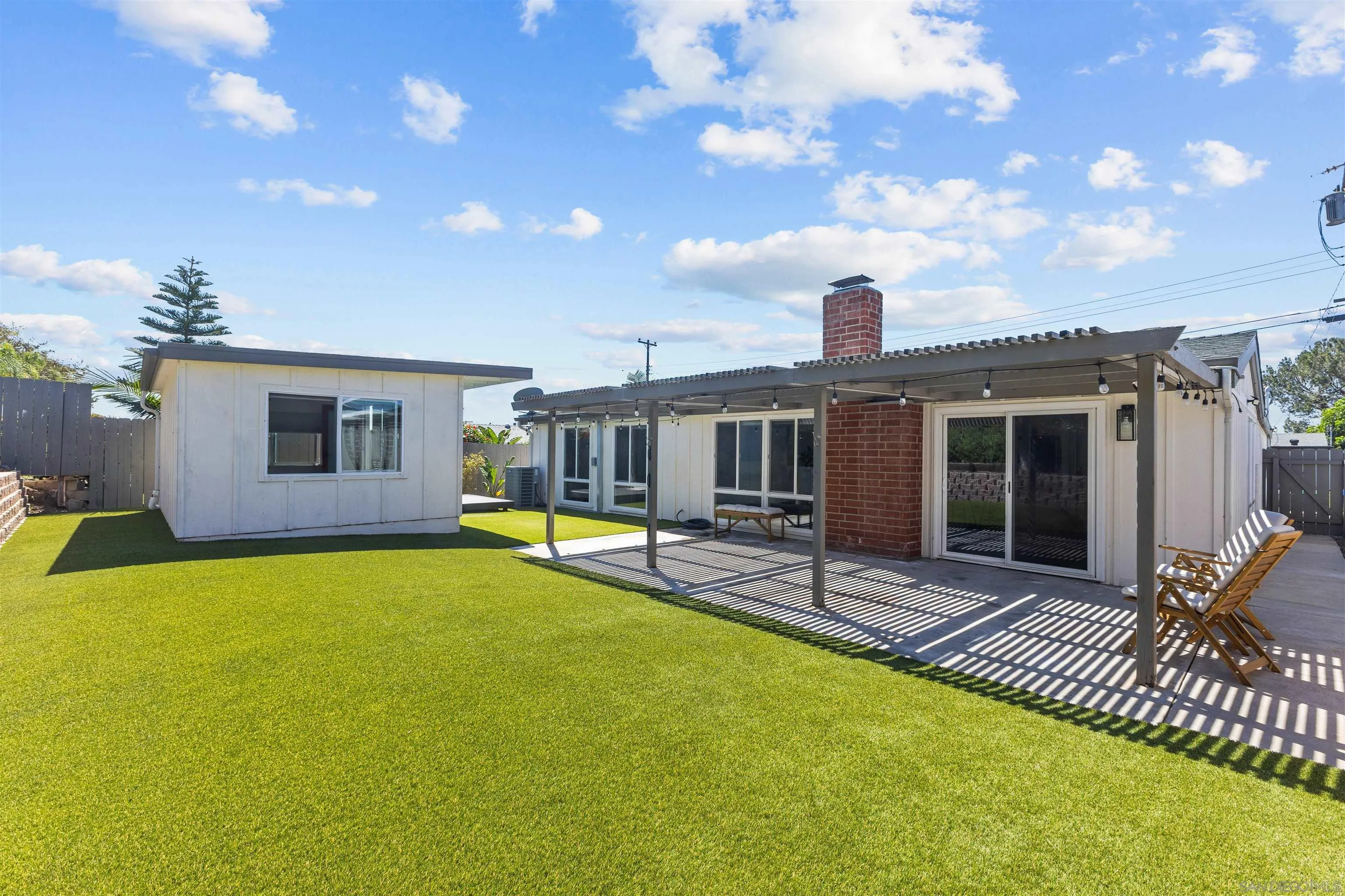 https://cdn.realtyfeed.com/cdn/127/260007688/c3b442aa0cd071041953ec8cf99bd2c9.webp