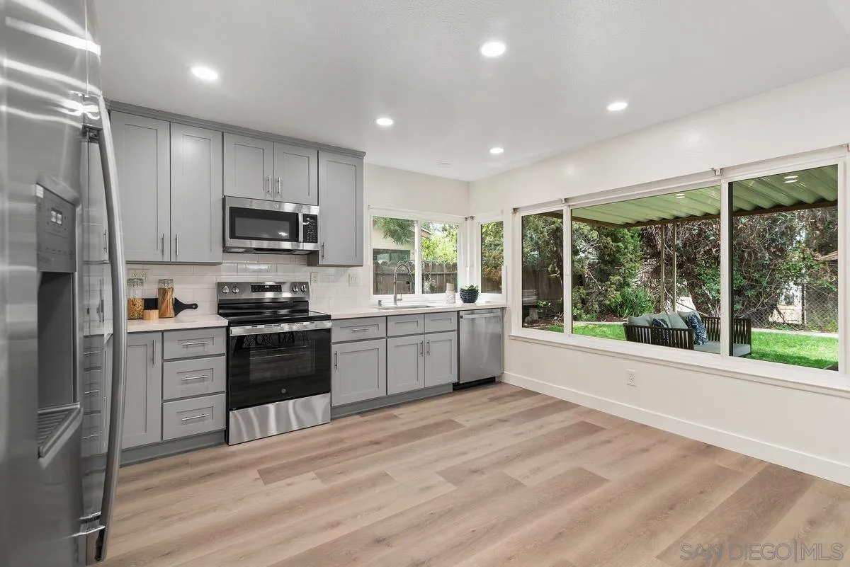8468 Calle Morelos, San Diego, CA, 92126