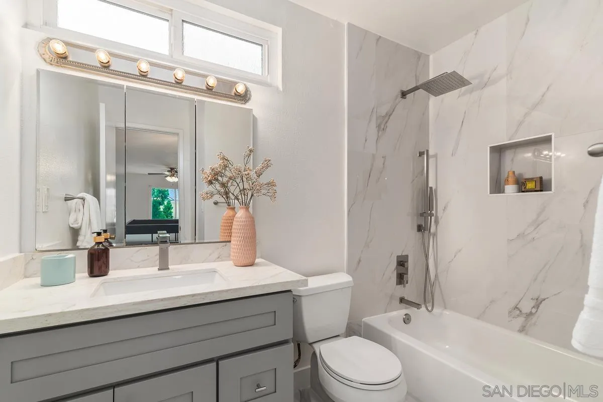 8468 Calle Morelos, San Diego, CA, 92126